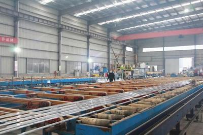 弋陽縣委書記謝柏清深入高新園區(qū)調研企業(yè)疫情防控和復工復產工作